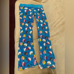 Derek Heart thick comfy PJ pants. Polyester. Women’s large, good condition.